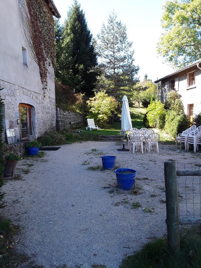 L'Auberge Chez Leon Le Chambon-sur-Lignon Exterior foto
